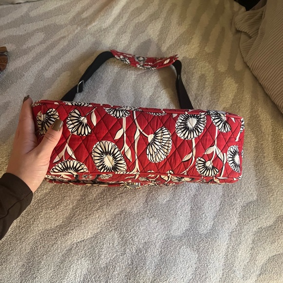 Vera Bradley Deco Daisy Messenger/Laptop Bag - Picture 5 of 16